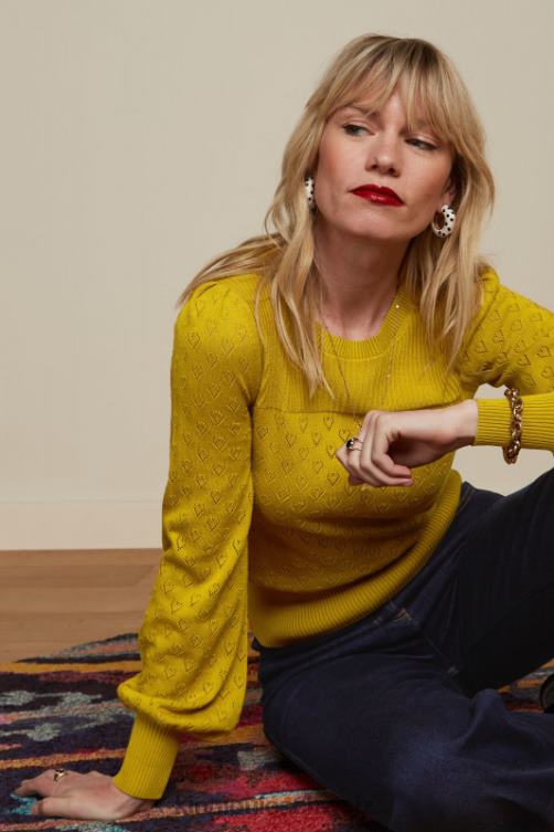 Frauen Bella Glockenärmel-Top mit Herz-Ajour-Motiv King Louie Currygelb Bekleidung LP84R86